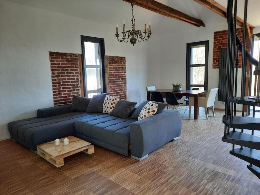 Lokschuppen Im Alten Bahnhof Industrial Style Moschheim Zewnętrze zdjęcie